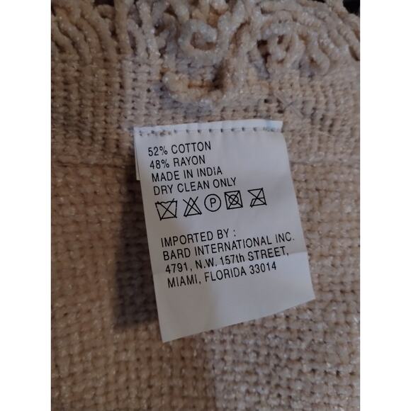 La-Z-Boy Fringed Throw Blanket - 62" x 50" - Creamy Beige Color - Open Box - Picture 7 of 7